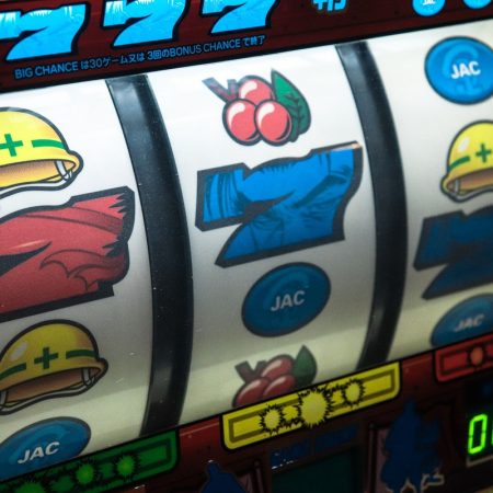 Online VS Land-Based Casinos in Canada: Which Ones Are Worth Your Time and Money